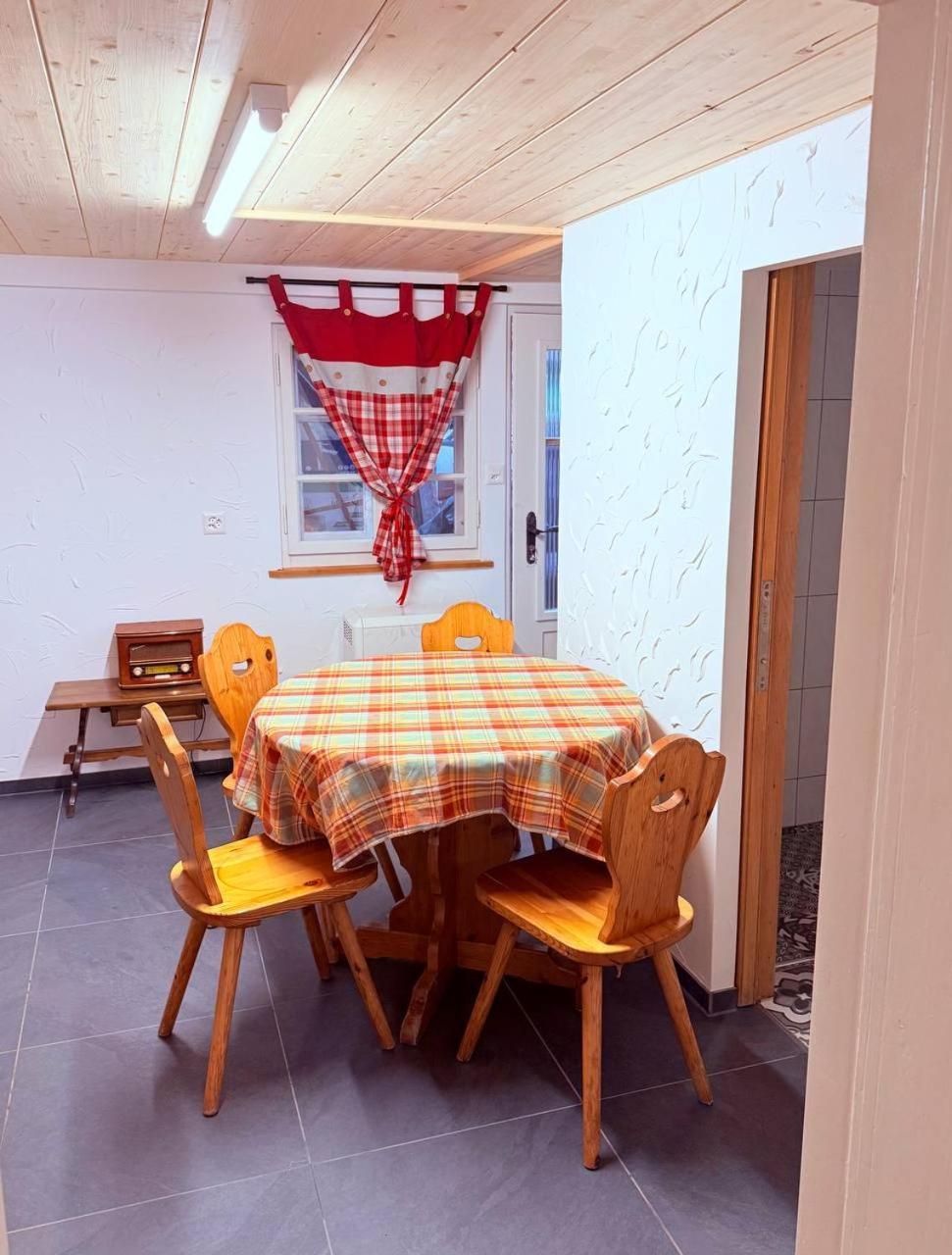 Vintage Apartment By Apartments Capricorn Gsteigwiler Luaran gambar